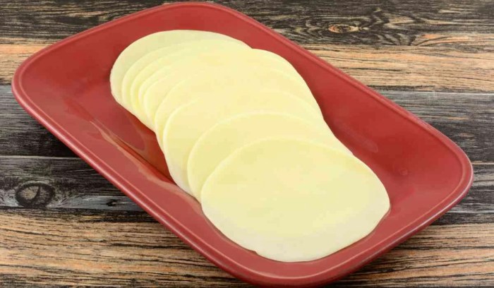 Nutrition in provolone cheese