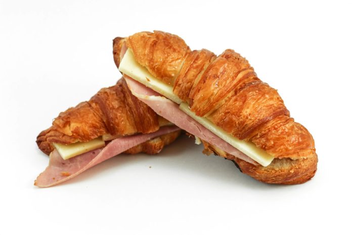 Ham and cheese croissant nutrition