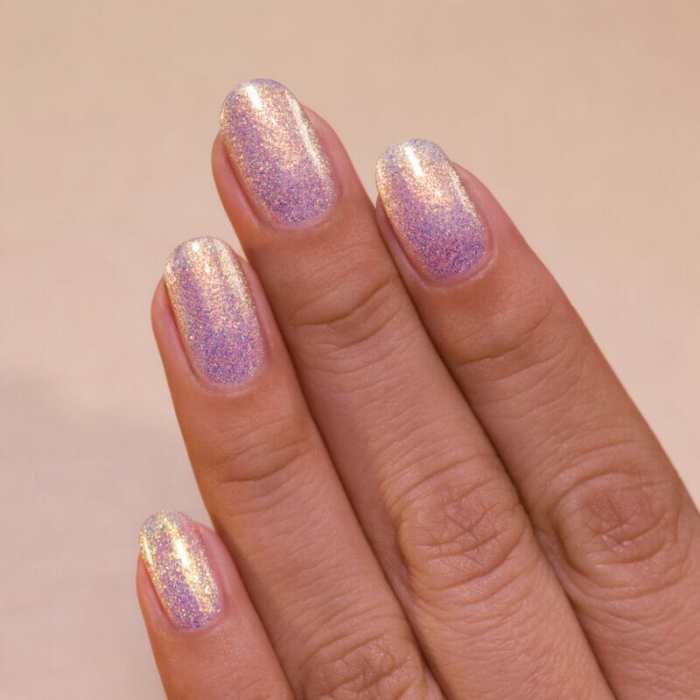 Gel nail polish holographic