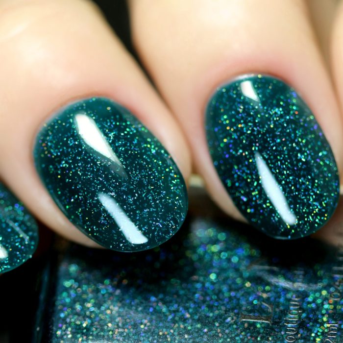 Glitter nail polish green